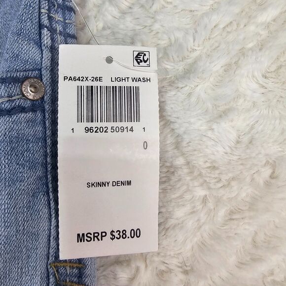 Vintage Almost Famous Distressed Skinny Jeans Light Wash Women's Size 0 - Picture 8 of 15